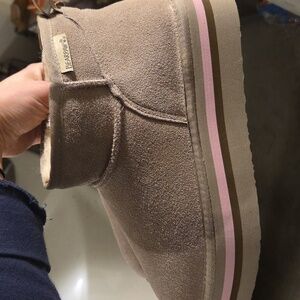 BearPaw Retro Shorty Boots